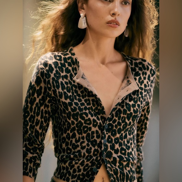 Reformation Bernadette Crew Cardigan in Leopard Print - Picture 1 of 11